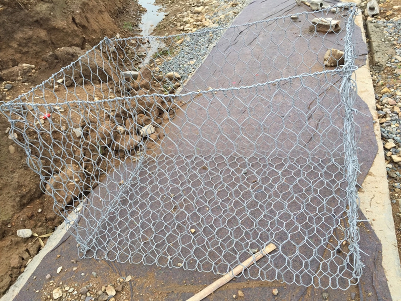 铅丝石笼网 (6)