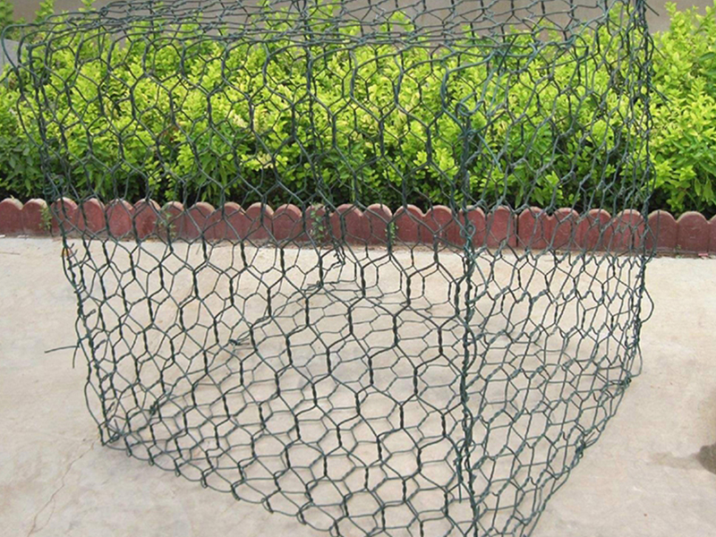 包塑石笼网